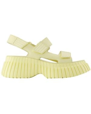 Camper Wedges - Yellow