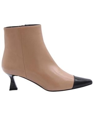 Gianmarco F. Heeled Boots - Marrón
