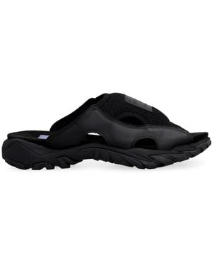 McQueen Sliders - Black