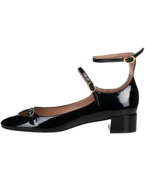 Poche Paris Court Shoes - Black