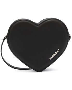 Ambush Schwarze flache herz-crossbody-tasche