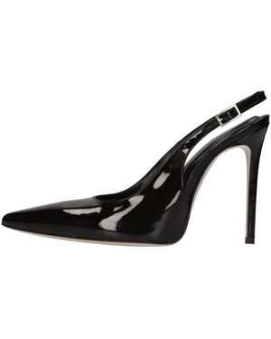 Mattia Capezzani Court Shoes - Black