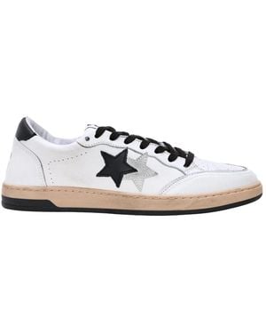 2Star Trainers - White