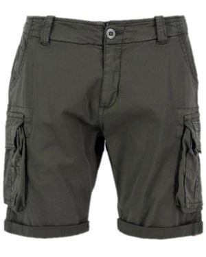 Alpha Industries Crew Short - Grau