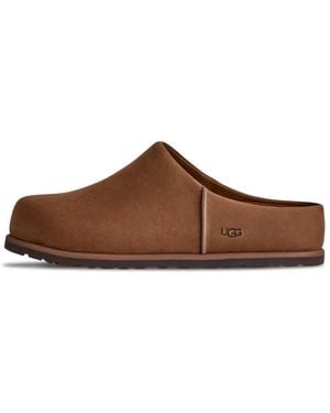 UGG Slippers - Brown