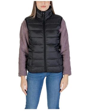 B.Young Schwarzes Ärmelloses Gilet Mit Rollkragen Und Taschen