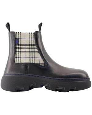 Burberry Chelsea Boots - Grey