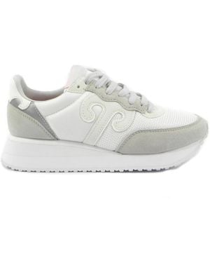 Wushu Ruyi Sneakers - White