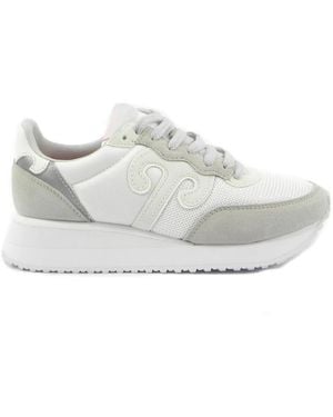 Wushu Ruyi Trainers - White