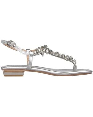 Alma En Pena. Flat Sandals - White