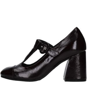 Carmens Court Shoes - Black
