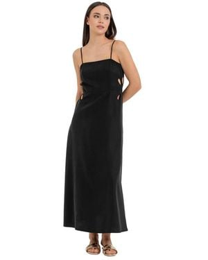 Kocca Gowns - Negro