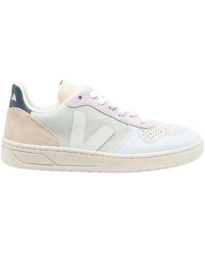 Veja Trainers - White