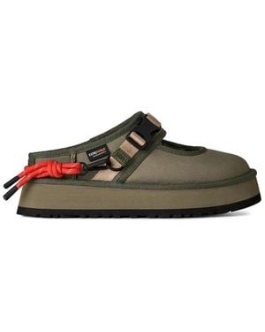 UGG Slippers - Grün