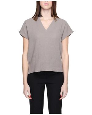 Jacqueline De Yong T-Shirts - Grey