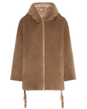 Max Mara Faux Fur & Shearling Jackets - Marrón