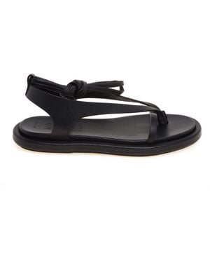 Poeve Flat Sandals - Black