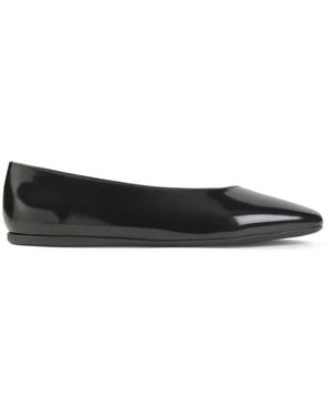 Prada Schoenen ,Zwart ,Leer Brushed Leather Ballerinas