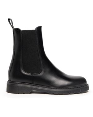 Nero Giardini Chelsea Boots - Black