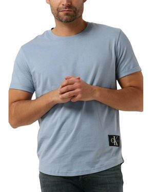 Calvin Klein Badge Turn Up Sleeve T-Shirt - Blau