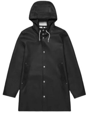 Stutterheim Schwarzer Regenmantel Stockholm Stil