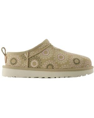 UGG Slippers - Natural