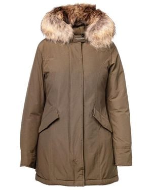 Woolrich Down Coats - Marrón