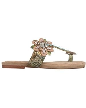 Alma En Pena. Flip Flops - Brown