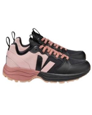 Veja Trainers - Black