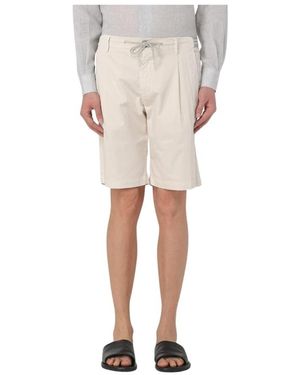 Eleventy Casual Shorts - Natural