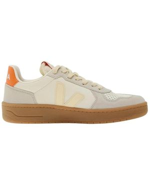Veja Trainers - White