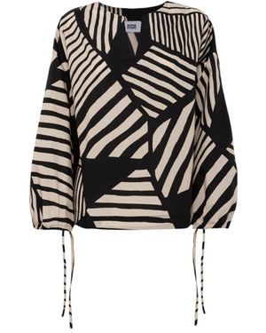 Alpha Studio Blouses - Negro