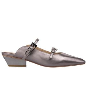 Alma En Pena. Heeled Mules - Marrón