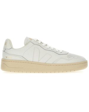 Veja Trainers - White