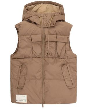 Off The Pitch Vests - Marron