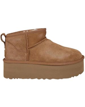 UGG Platform Enkellaarsjes Met Suède Leren Bovenkant En Ronde Neus - Bruin