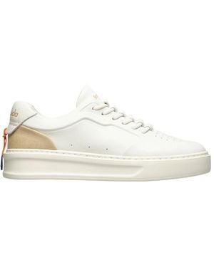 Barracuda Weiße Sneakers/Denim