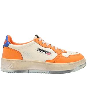 Autry Sneakers für modebewusste frauen - Orange