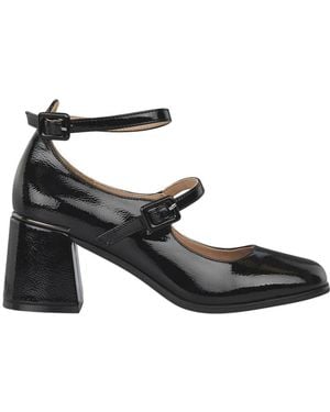 Alma En Pena. Court Shoes - Black