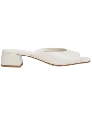 ESTRO Heeled Mules - White
