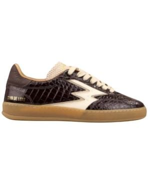 MOA Sneakers - Marrón