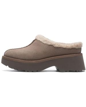 UGG Gemütliche Clogs W Hickory Stilvolle Slip-Ons - Braun