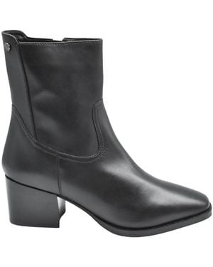 Janet & Janet Heeled Boots - Black