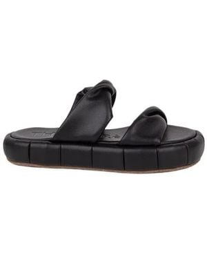 THEMOIRÈ Sliders - Black