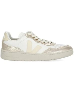 Veja Trainers - White
