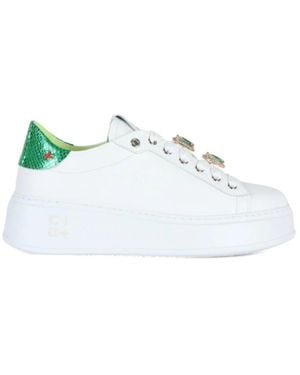 GIO+ Trainers - White