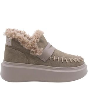 Tosca Blu Stylischer Boot Mit Pioenroos-Details - Grau