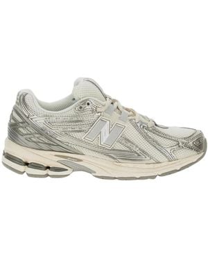 New Balance 1906R Sneakers - Grijs