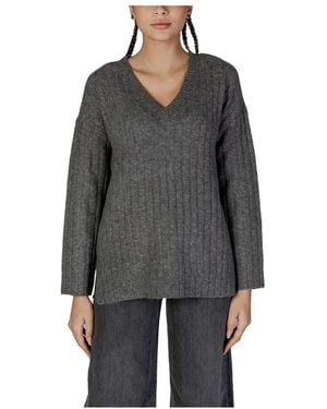 Vila Maglione grigio in acrilico collezione autunno/inverno
