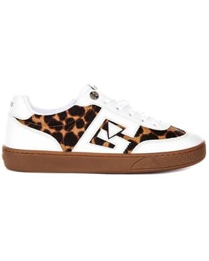 Guess Trainers - Brown